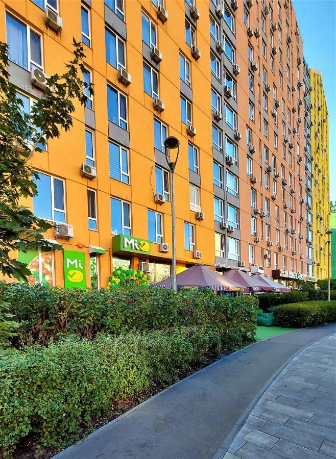 Смарт-Апартаменти На 1 Поверсі Kiew Exterior foto